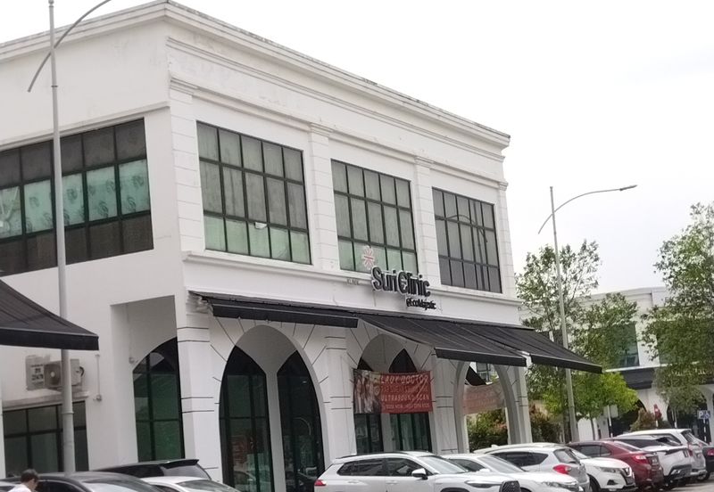 Ivoris @ Eco Majestic