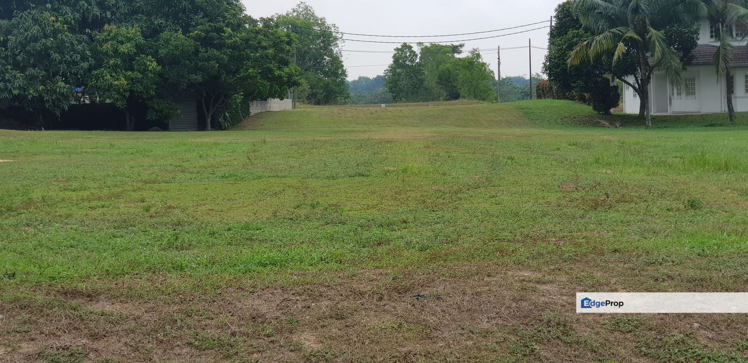 Gated Guarded Staffield Golf Course Land Fifteen Min. To Eco Majestic, Negeri Sembilan, Seremban