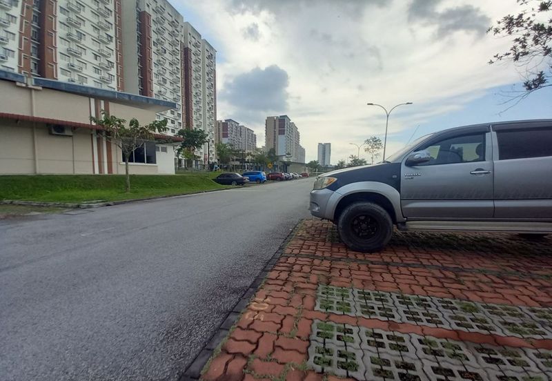 De Bayu Apartment @ Setia Alam