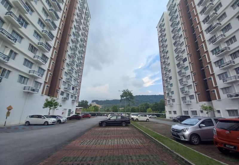 De Bayu Apartment @ Setia Alam