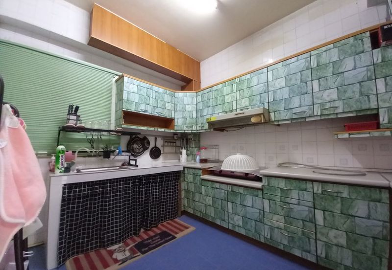 BUMI LOT FOR SALE BELOW MARKET/ FULLY FURNISHED UNIT/KAJANG APARTMENT/LOWER LEVEL WITH LIFT/MUTIARA PERDANA APARTMENT/BANGI