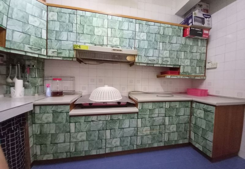 BUMI LOT FOR SALE BELOW MARKET/ FULLY FURNISHED UNIT/KAJANG APARTMENT/LOWER LEVEL WITH LIFT/MUTIARA PERDANA APARTMENT/BANGI