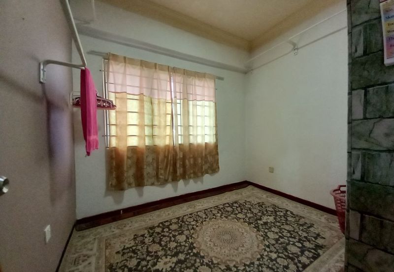BUMI LOT FOR SALE BELOW MARKET/ FULLY FURNISHED UNIT/KAJANG APARTMENT/LOWER LEVEL WITH LIFT/MUTIARA PERDANA APARTMENT/BANGI