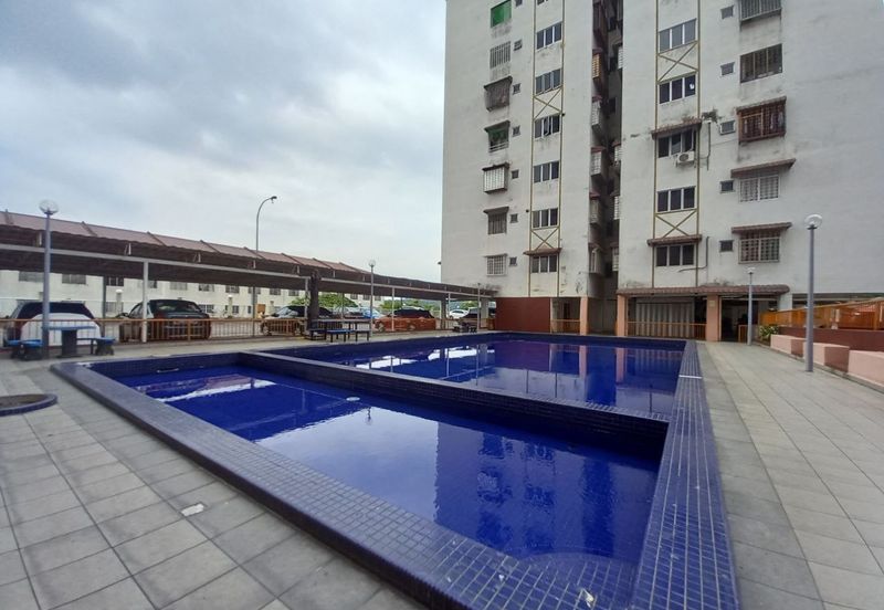 BUMI LOT FOR SALE BELOW MARKET/ FULLY FURNISHED UNIT/KAJANG APARTMENT/LOWER LEVEL WITH LIFT/MUTIARA PERDANA APARTMENT/BANGI