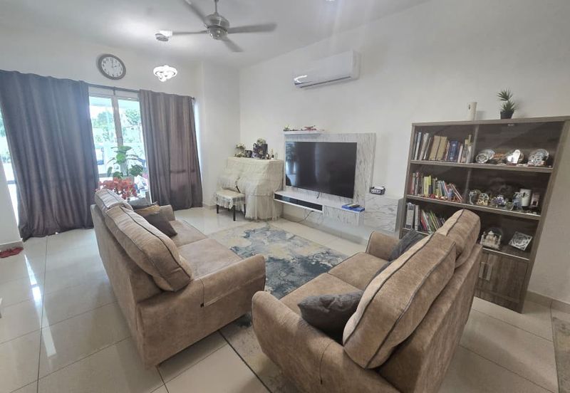 FACING OPEN 3 STOREY TERRACE FOR SALE/WELL MAINTAINED UNIT/BATU CAVES/SELANGOR/BUMI LOT LEASEHOLD/TERRACE HOUSE