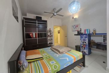 FACING OPEN 3 STOREY TERRACE FOR SALE/WELL MAINTAINED UNIT/BATU CAVES/SELANGOR/BUMI LOT LEASEHOLD/TERRACE HOUSE