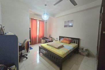 FACING OPEN 3 STOREY TERRACE FOR SALE/WELL MAINTAINED UNIT/BATU CAVES/SELANGOR/BUMI LOT LEASEHOLD/TERRACE HOUSE