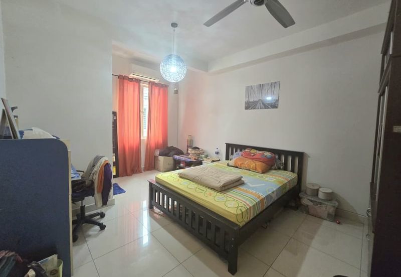 FACING OPEN 3 STOREY TERRACE FOR SALE/WELL MAINTAINED UNIT/BATU CAVES/SELANGOR/BUMI LOT LEASEHOLD/TERRACE HOUSE