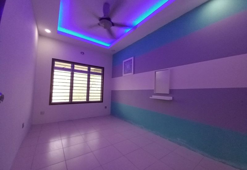 Taman Merpati, Jalan Merpati Putih