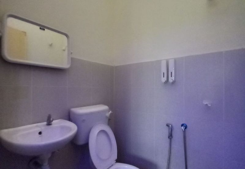 Taman Merpati, Jalan Merpati Putih