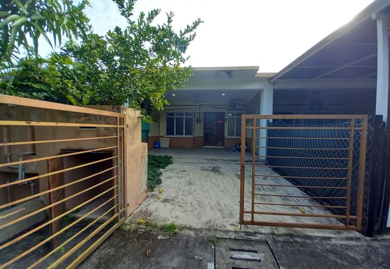 Taman Merpati, Jalan Merpati Putih