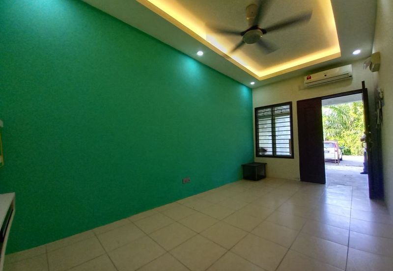 Taman Merpati, Jalan Merpati Putih