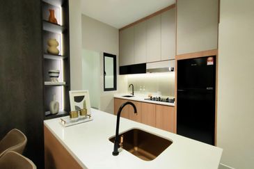 NEW SERVICED CONDO,FREEHOLD,WITH DURIAN ORCHARD,SUNGAI LONG,KAJANG,CHERAS