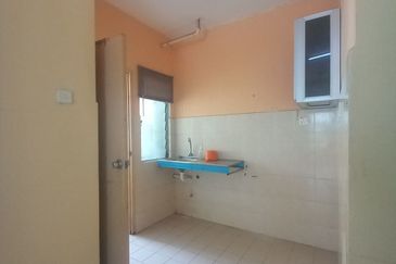 Residensi Warnasari 3