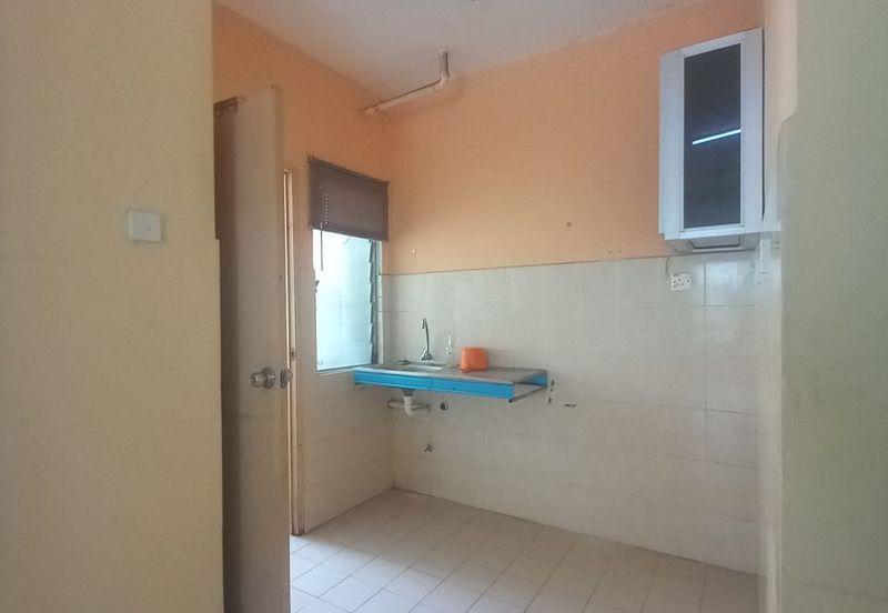 Residensi Warnasari 3