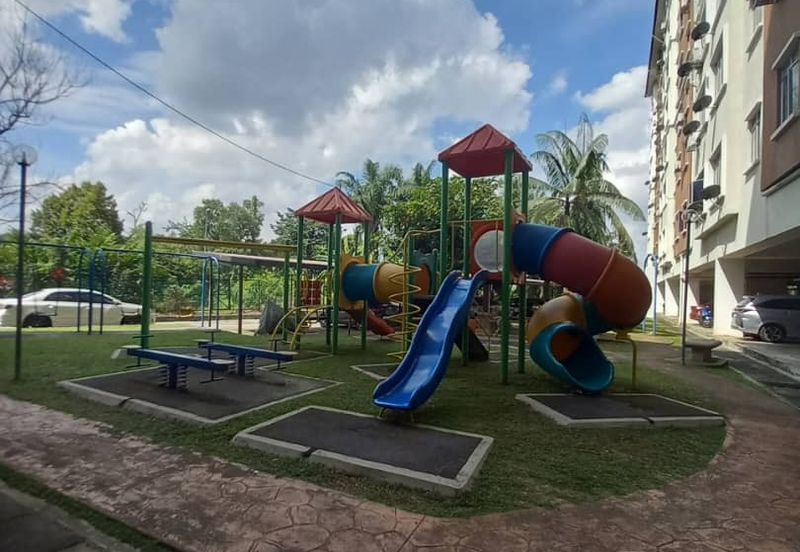 Pangsapuri Suria Subang