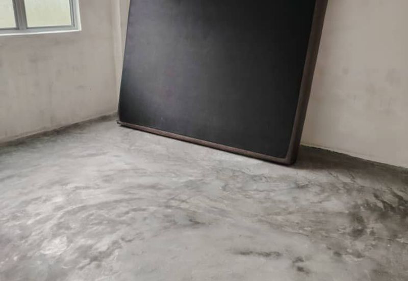 Taman Pulai Utama Flat