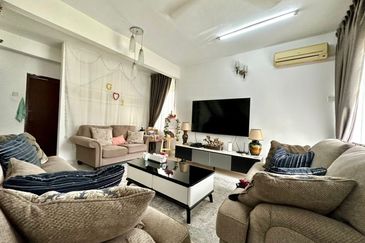 SS17, ss 17, corner house, big land size! perfect for own renovation!