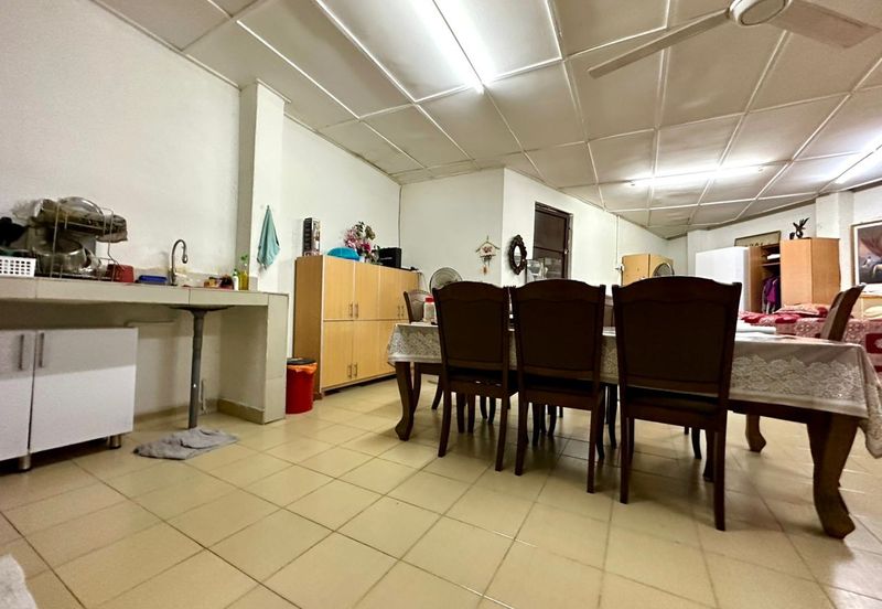 SS17, ss 17, corner house, big land size! perfect for own renovation!