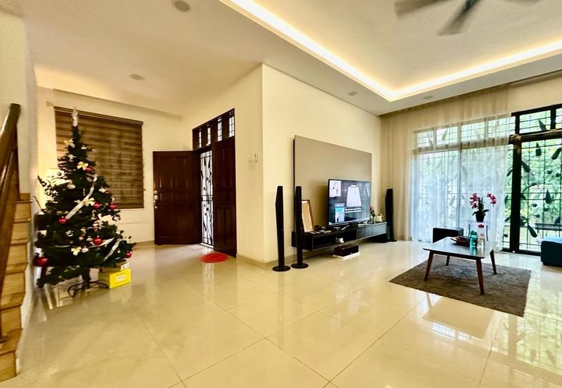 [ 3 Storey ] Usj 3D Bungalow, fully renovated and extended, ready move in condition, gated guarded 