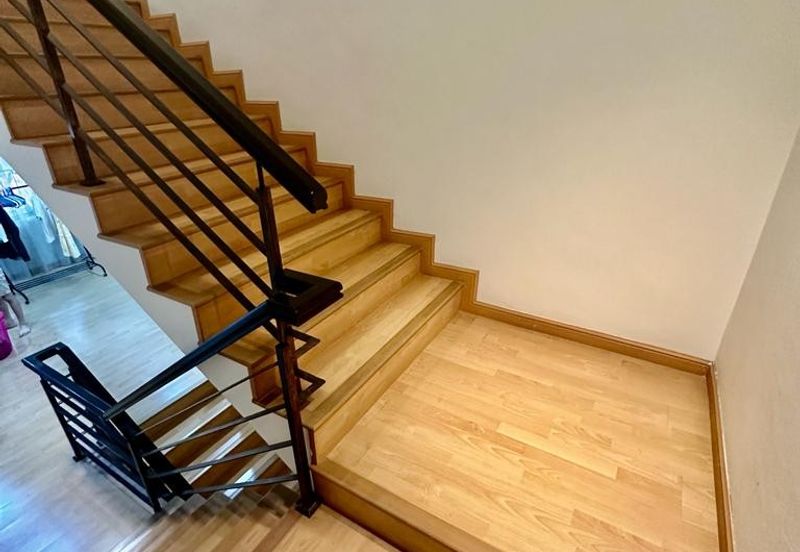 [ 3 Storey ] Usj 3D Bungalow, fully renovated and extended, ready move in condition, gated guarded 