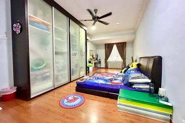 [ 3 Storey ] Usj 3D Bungalow, fully renovated and extended, ready move in condition, gated guarded 