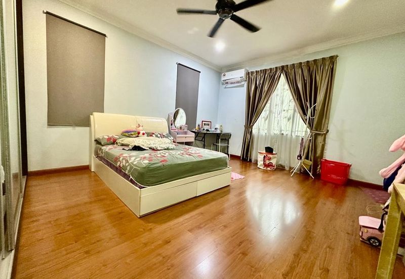 [ 3 Storey ] Usj 3D Bungalow, fully renovated and extended, ready move in condition, gated guarded 