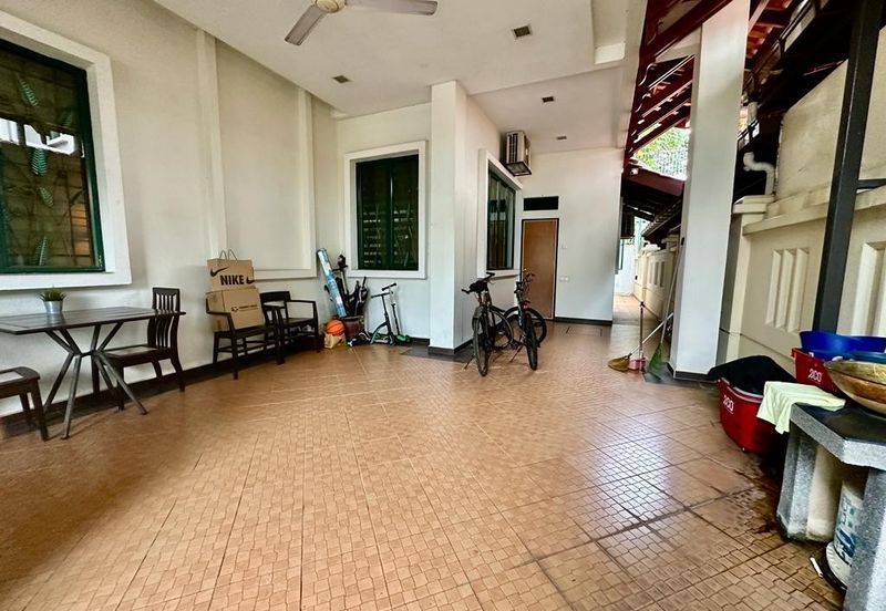 [ 3 Storey ] Usj 3D Bungalow, fully renovated and extended, ready move in condition, gated guarded 