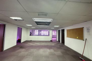 Taipan Business Centre, USJ 10