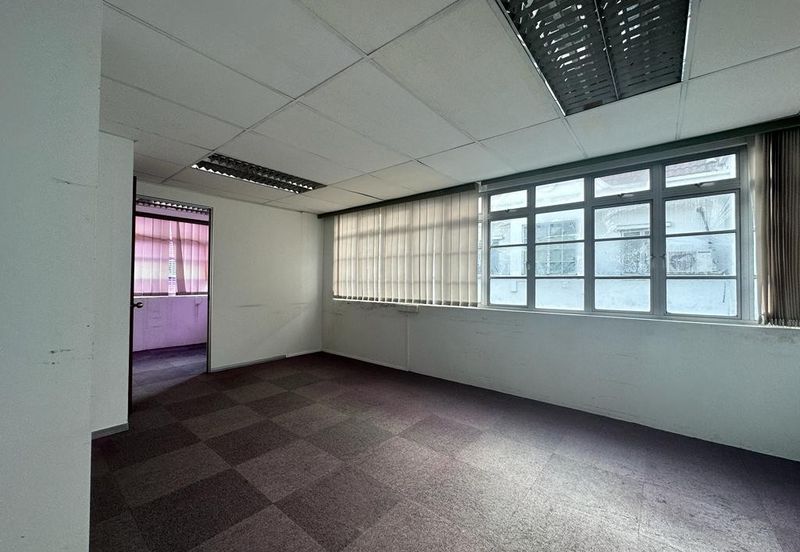 Taipan Business Centre, USJ 10