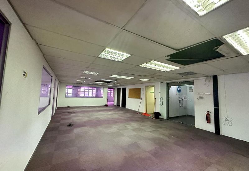 Taipan Business Centre, USJ 10