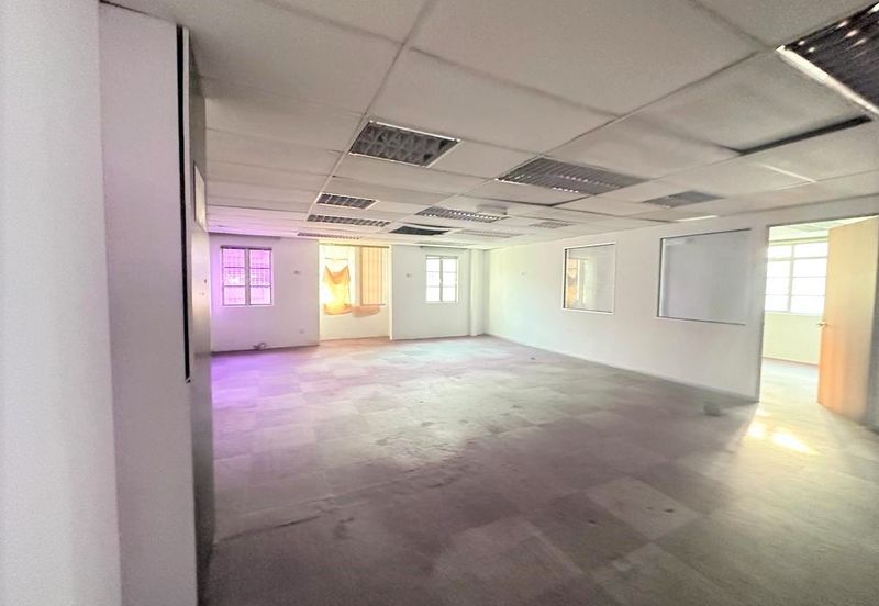 Taipan Business Centre, USJ 10