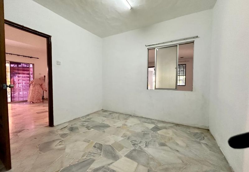 Taman Alam Megah, Seksyen 28