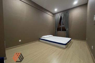 Gravit8 @ Klang South