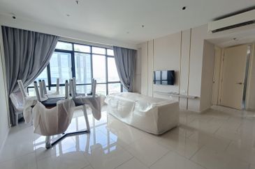 Hill10 Residence @ i-City