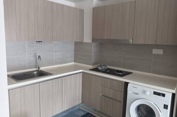 Gravit8 @ Klang South