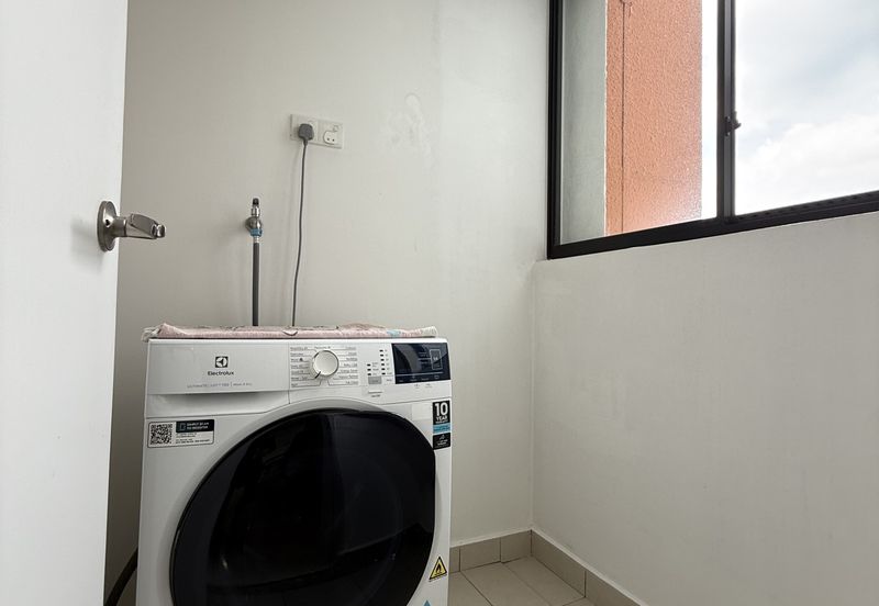 Amber Residence @ twentyfive.7