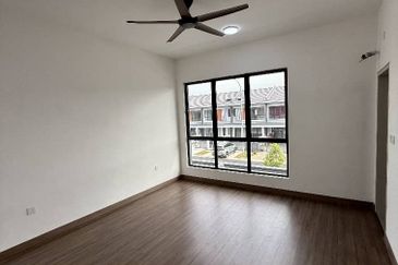 Casira 3 @ Bandar Bukit Raja