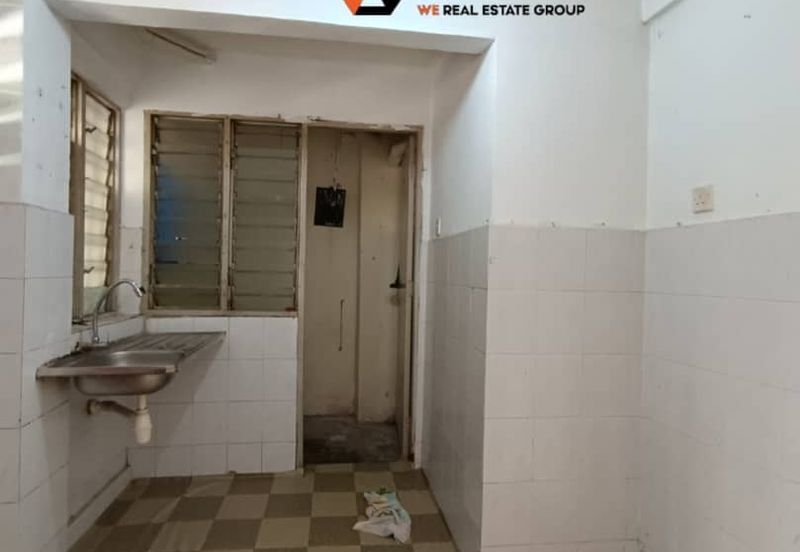 *Low Cost investment for First Time House Buyer* Bukit Tinggi 1 Low Cost Flat