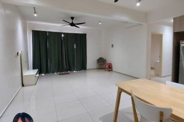 Gravit8 @ Klang South