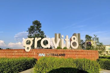 Gravit8 @ Klang South