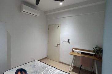 Gravit8 @ Klang South