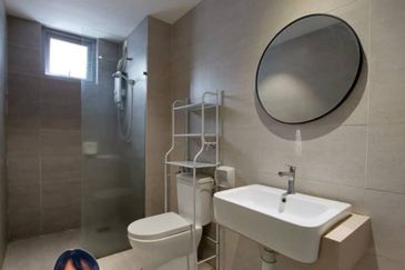 Gravit8 @ Klang South