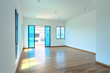 Jalan Setia Utama U13/37D, Alam Nusantara