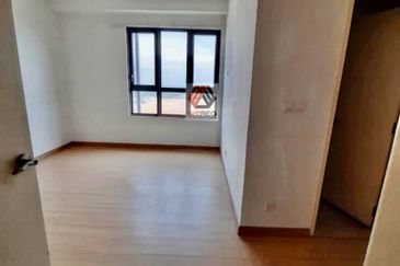 Gravit8 @ Klang South