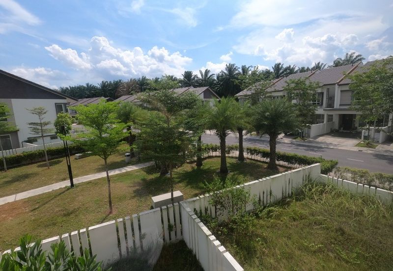 Arahsia Residences, Tropicana Aman