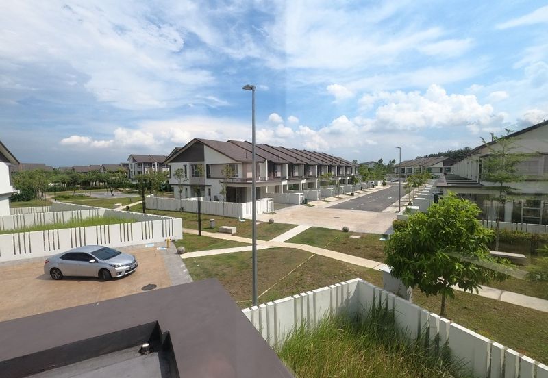 Arahsia Residences, Tropicana Aman