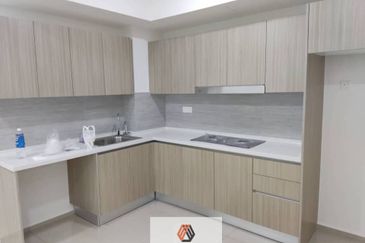 Gravit8 @ Klang South