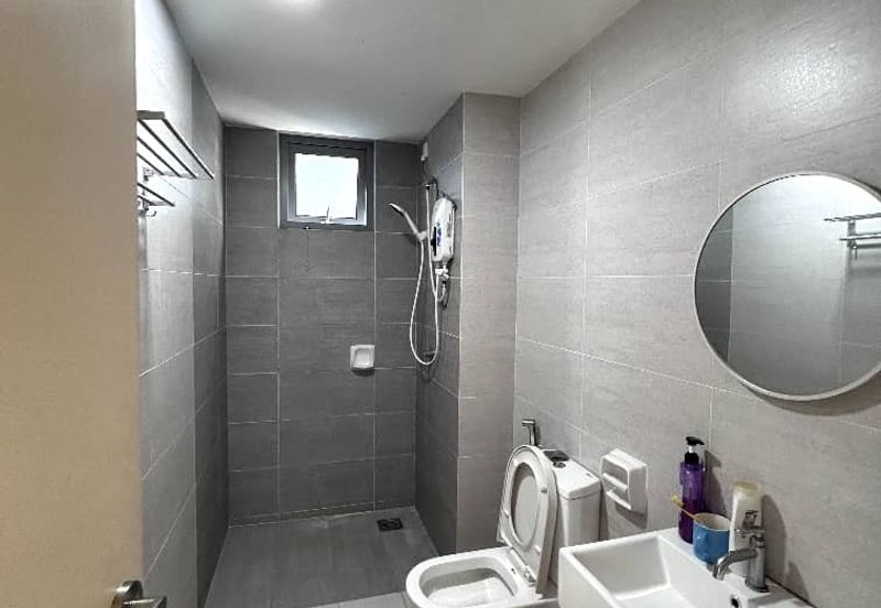 Adria Residence @ Gravit8