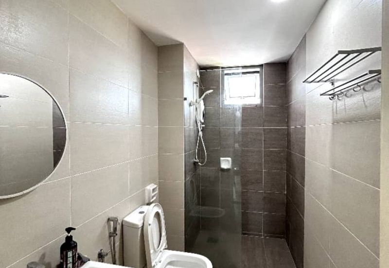 Adria Residence @ Gravit8